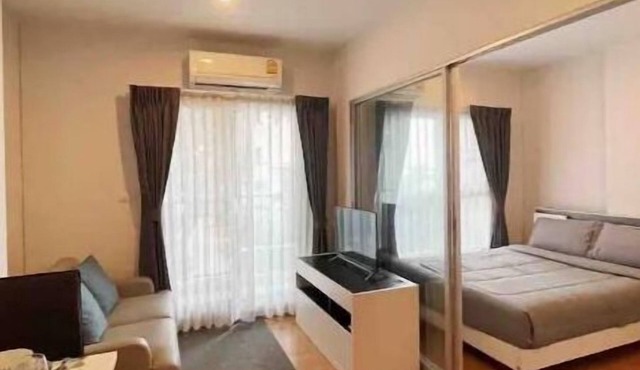 60m MRT, 1BR Condo with Inf. Pool, Balcony & Gym