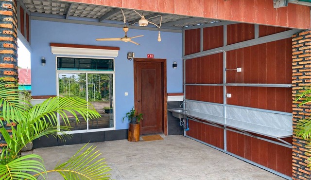 AHHA Bungalow Kampot in Kampot