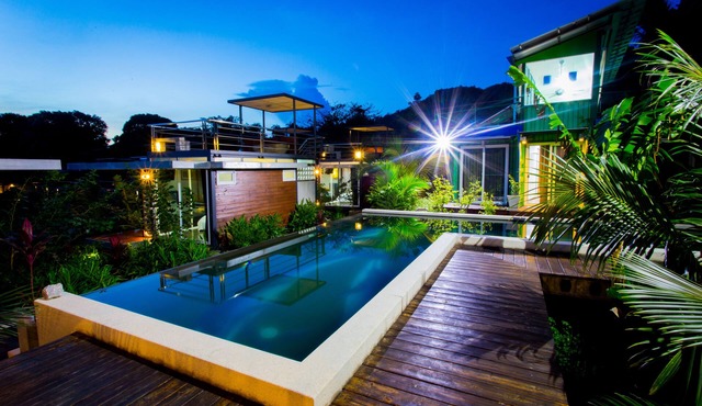 Baan Boom Boxes