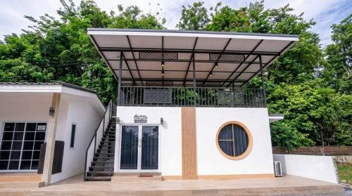 Baan Maew Ma Ruay Cozy Modern House HAPPY STAY
