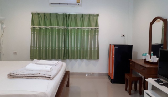 Baan Rimnam Resort in Ban Pong