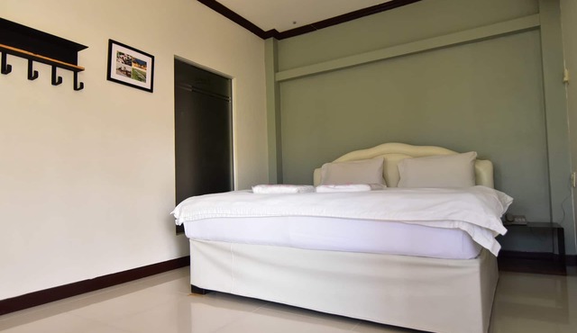 Bangrak Resort in Nakhon Sawan