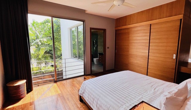 Beachfront 2 bedroom house