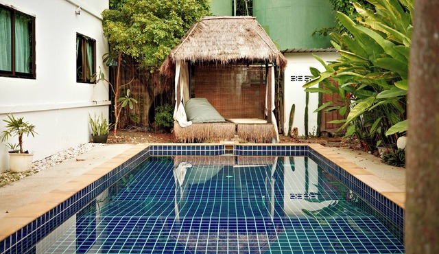 Beachfront Pool Villa in Tambon Kamala