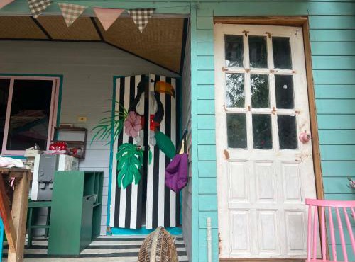 Benny beachhouse hostel in Rayong