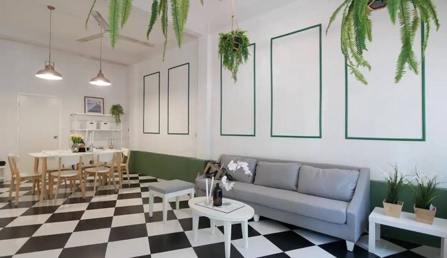 Best House 8 pax - 8min to BTS in Watthan