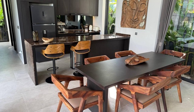 Brand new stylish Aileen Villa near Naithon beach