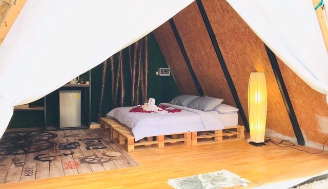 Bridge Hill Cafe Glamping in Khao Sok National Park