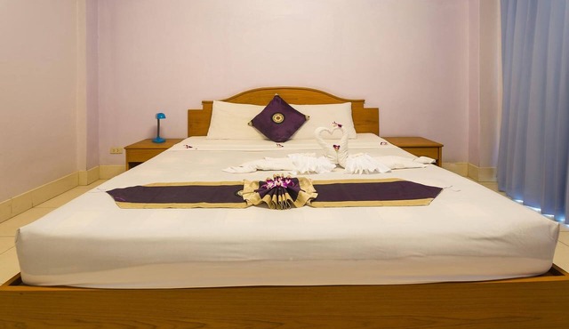 Bucintoro Restaurant & Guesthouse Belvedere - 10 minutes from Patong Beach
