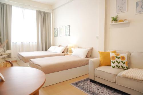 Buddy House in Chinatown - Private Rooms Walk to MRT in Bangkok