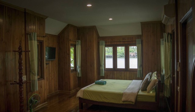 Chantara Resort in Bang Khonthi