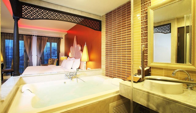 Chillax Resort in Bangkok
