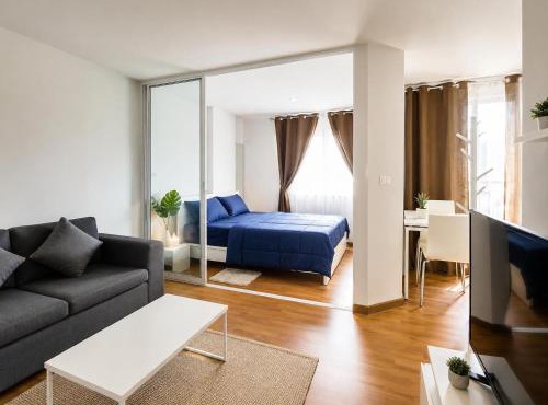 Condo Tulip Square at Aomnoi in Ban Khlong Om Noi