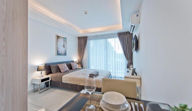 CONVENIENT Studio in Laguna Beach Resort 2. in Pattaya