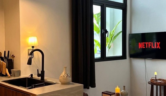 Cozy and warm 1-bedroom hotel with AC in the middle of Phnom Penh city in Phnom Penh