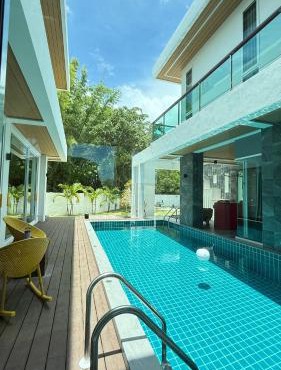 De Flourishing Hill Pool Villa , Cha Am
