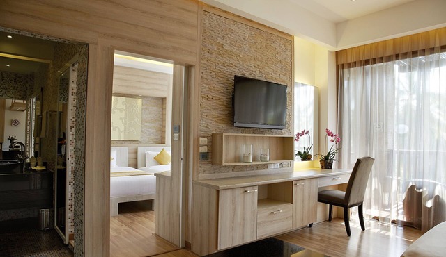 Dhevan Dara Beach Villa in Prachuap Khiri Khan