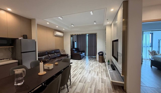 Enjoyable 2+1 bedroom condo with AC in vibrant and River-view in Phnom Penh in Phnom Penh