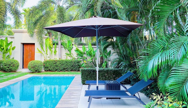 Fabulous 2br pool villa walk to Bangtao beach and Catch club