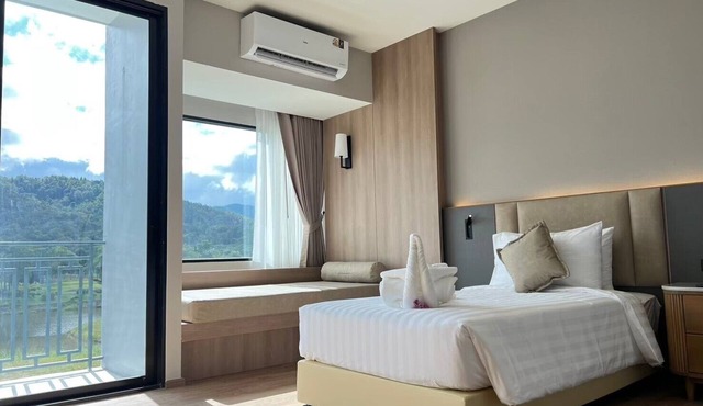 Gassan Khuntan Golf and Resort