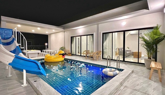 GK Pool Villa