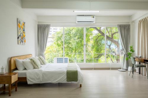 Glow House Sukhumvit 54, Spacious Modern Rooms near BTS On Nut
