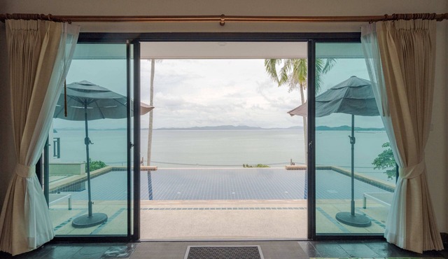 Golden Horizon Villa in Thep Krasattri