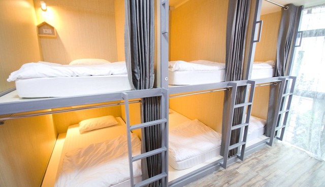 Good Day 6 Bunk Beds Dorm in Bangkok