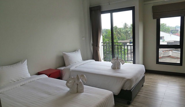Good Morning Hotel at TakuaPa in Takua Pa