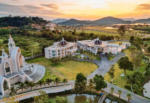 Grand Lord Hotel & Residence - Pattaya