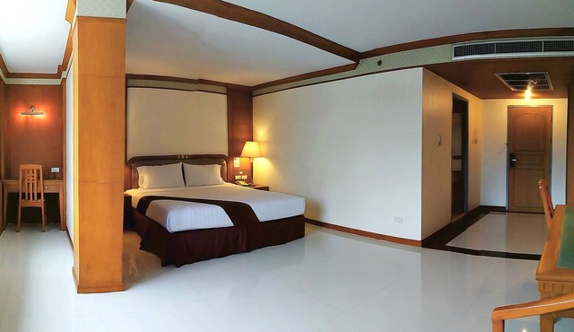 Grand Park Hotel in Nakhon Si Thammarat
