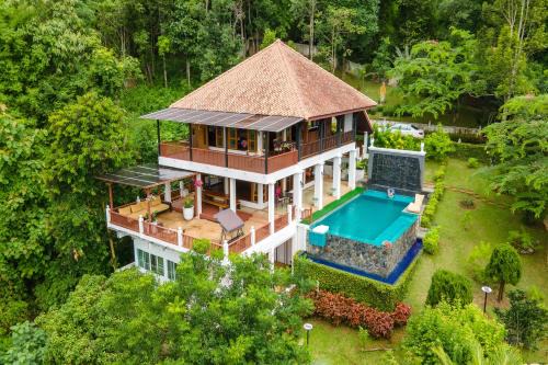 Guru Resort Chiang Mai in Ban Muang Ha