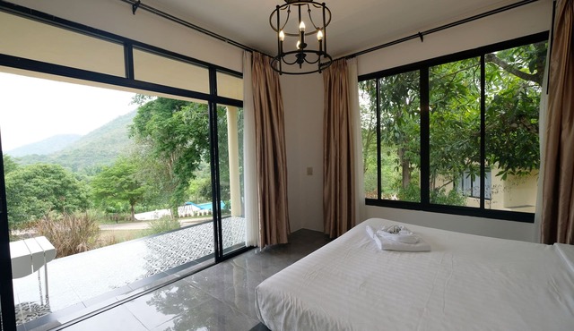 Hi - Scene Resort in Suan Phueng