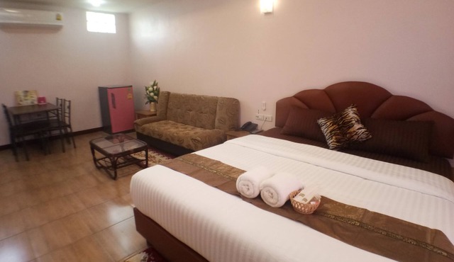 Hi Tech Resort in Kabin Buri