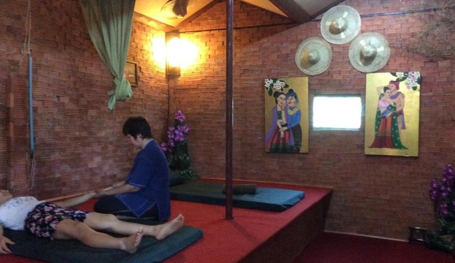 Himawari Restaurant & Cottage