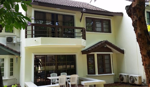 Holiday villa with communal pool