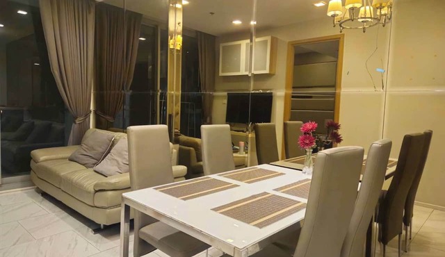 Hyde 2BR Luxury Suite near BTS Nana in Watthana