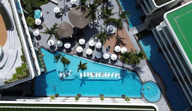 Hydra 1BR Suite at Kora Beach Resort