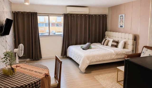 IMPACT popular condo c5 แม่ตังค์