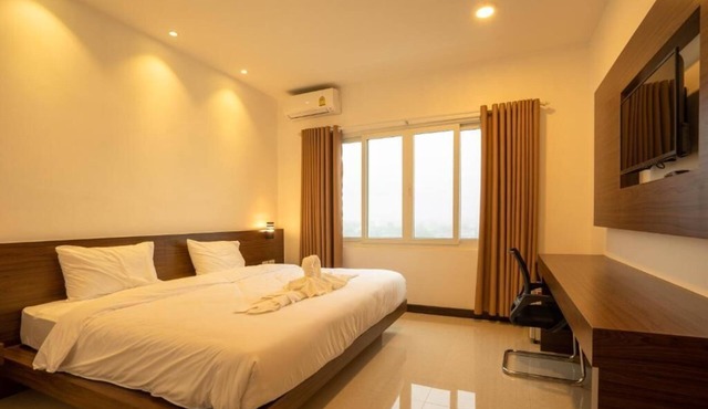 Intouch Riverside Hotel in Pakse
