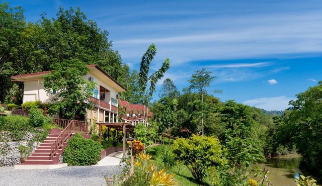 Khao Sok River Home Resort in Surat Thani