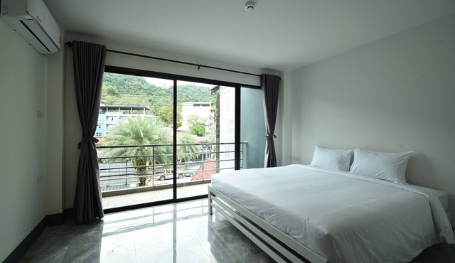 KOKO Hostel- Adults Only
