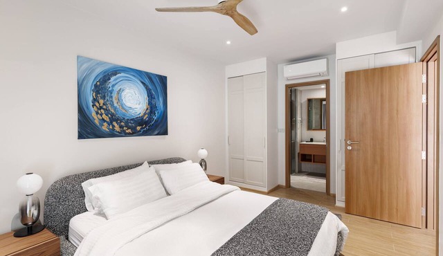 Laguna Beachside, 1BR 200m to Bang Tao Beach