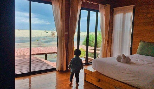 Lake House in Khuan Khanun
