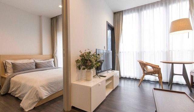 Lovely 1 BR at Asoke-Ratchada/5 mins to MRT Rama9