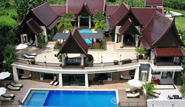 Luxury 8-9 Bed Room Villa with 2 pools, chefservice , Ocean View, Kamala Beach