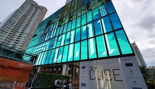 Luxury & Cosy stay at Central Silom