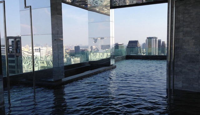 Luxury & Cosy stay at Central Silom in Bangkok