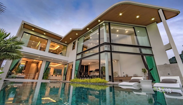 Luxury Golfside Villa near Patong - Villa Priva in Tambon Kathu