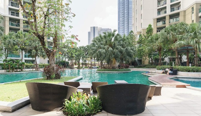 Luxury Two-bedroom condo in Central Rama 9